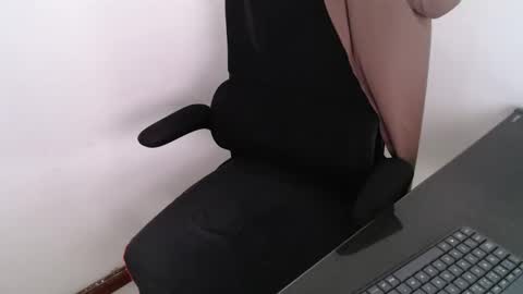 Beard Guy online show from April 13, 2026, 2:55 pm