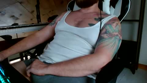 Beard Belly and Tattoos online show from October 2, 2025, 10:17 pm
