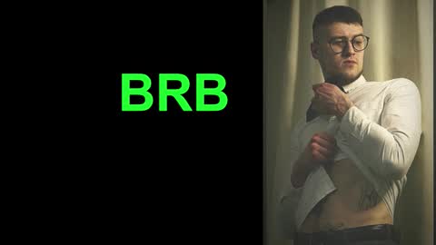 Snapshot of bearded_legend chatting on November 3, 2025, 9:27 pm Zeus online show from November 3, 2025, 9:27 pm