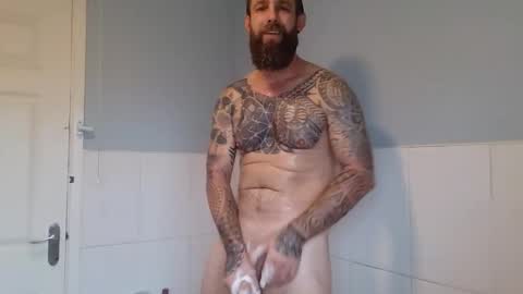beardedtattedguy online show from October 7, 2025, 4:26 pm