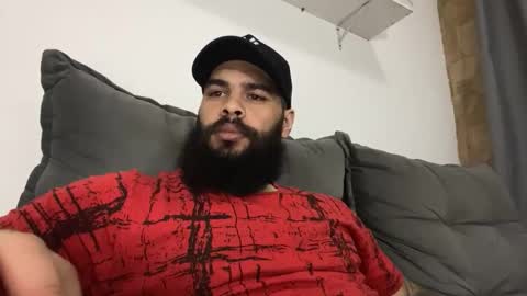 Snapshot of beardmax chatting on November 20, 2025, 5:51 am Min online show from November 20, 2025, 5:51 am