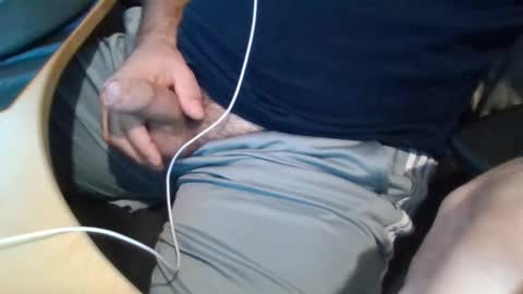 Snapshot of bearyuncut chatting on October 7, 2025, 1:52 pm bearyuncut online show from October 7, 2025, 1:52 pm