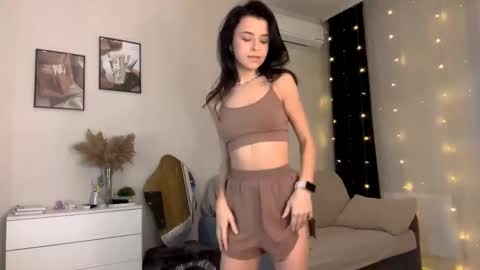 Katie online show from November 27, 2025, 1:46 pm