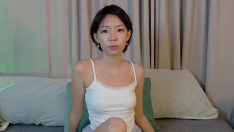 Snapshot of beatrix_hotjob chatting on November 2, 2025, 12:02 am Jane online show from November 2, 2025, 12:02 am