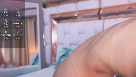 Shalom  online show from April 15, 2026, 8:42 pm