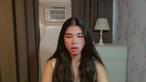 TRIXIE online show from April 8, 2026, 2:55 am