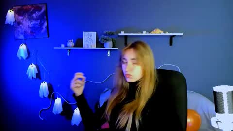 beauty_ginger online show from October 27, 2025, 9:35 am