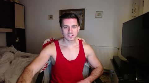 Mia and Jake online show from January 19, 2026, 12:42 pm