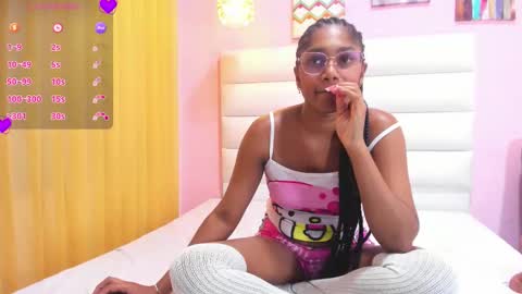 Snapshot of beauty_luci chatting on September 18, 2025, 4:47 am beauty_luci online show from September 18, 2025, 4:47 am