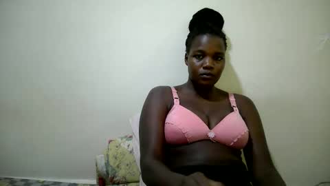 Snapshot of beauty_nina1 chatting on November 10, 2025, 3:55 pm beauty_nina1 online show from November 10, 2025, 3:55 pm
