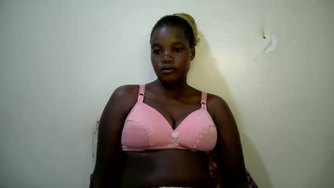 Snapshot of beauty_nina1 chatting on January 14, 2026, 8:36 pm beauty_nina1 online show from January 14, 2026, 8:36 pm