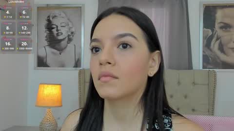 Ariana Reyes online show from October 2, 2025, 12:23 pm