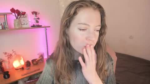 Eliise online show from January 6, 2026, 8:18 am