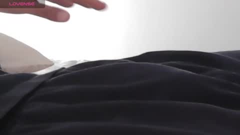 love2seeudear online show from February 5, 2026, 3:44 am