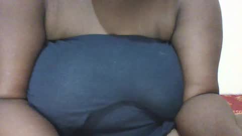 bebswee21 online show from February 17, 2026, 8:26 pm