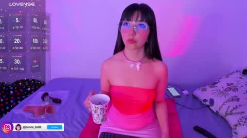 Snapshot of becca_be_ chatting on March 4, 2025, 3:33 am Becca is here online show from March 4, 2025, 3:33 am
