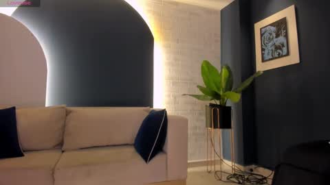 Am Becca online show from February 9, 2025, 1:22 am