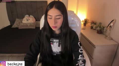 Marzhie online show from October 28, 2025, 2:53 pm