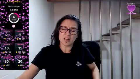 Snapshot of beckdymon chatting on November 11, 2025, 2:11 am Daniela online show from November 11, 2025, 2:11 am