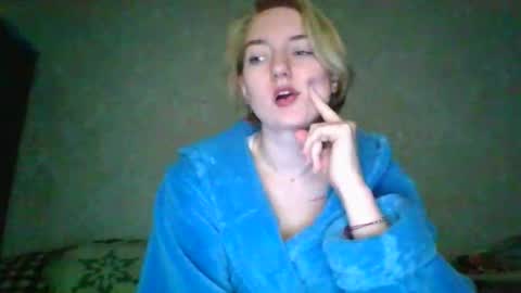 BeckiXJewelqw online show from April 12, 2026, 2:55 pm