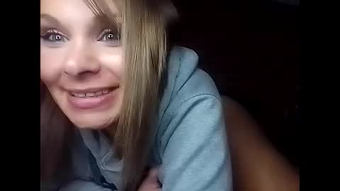 BECKY BOO  online show from December 2, 2024, 6:52 am