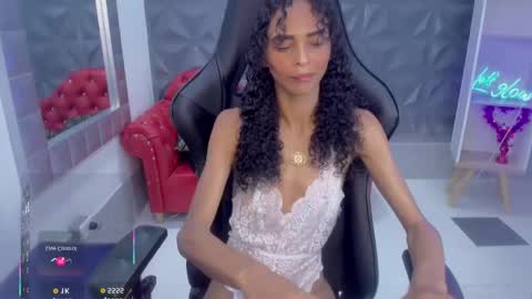 becky_lynch_102 online show from January 11, 2026, 11:37 am