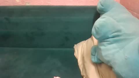 Snapshot of beebaby_xx chatting on October 23, 2025, 3:50 am beebaby_xx online show from October 23, 2025, 3:50 am