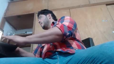 Snapshot of beefypecs_10 chatting on December 23, 2024, 1:29 am Criss2fer online show from December 23, 2024, 1:29 am