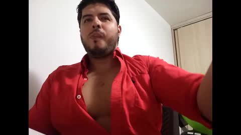 Snapshot of beefypecs_10 chatting on December 24, 2024, 11:33 pm Criss2fer online show from December 24, 2024, 11:33 pm