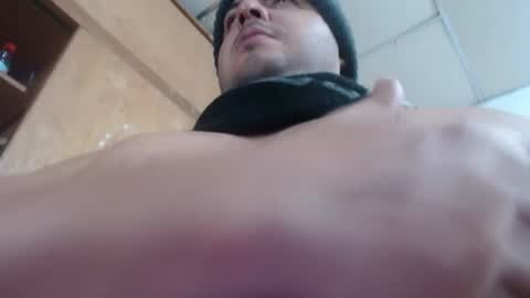 Snapshot of beefypecs_10 chatting on December 27, 2024, 5:09 am Criss2fer online show from December 27, 2024, 5:09 am