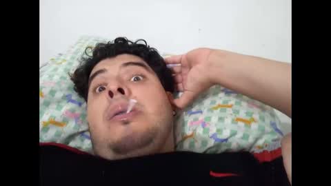 Snapshot of beefypecs_10 chatting on February 25, 2025, 2:58 am Criss2fer online show from February 25, 2025, 2:58 am