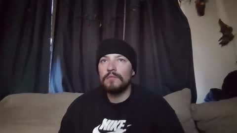 beefystick93 online show from February 28, 2025, 2:42 pm