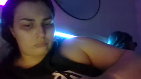 Snapshot of beeinmedeep chatting on October 10, 2025, 4:28 pm beeinmedeep online show from October 10, 2025, 4:28 pm