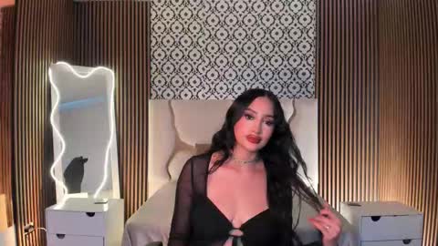 BELLA online show from March 28, 2026, 12:05 pm