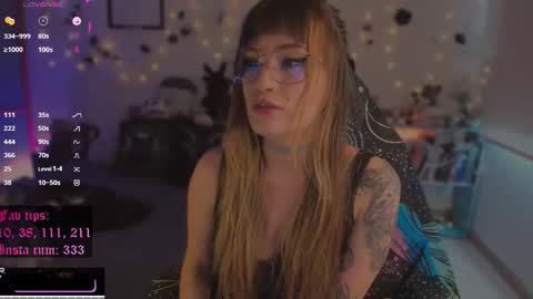 Snapshot of beethmanning_ chatting on October 8, 2025, 5:54 pm online show from October 8, 2025, 5:54 pm