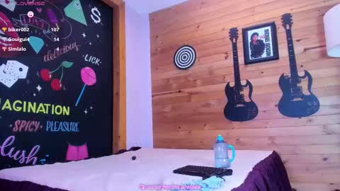 Bela  online show from September 28, 2025, 3:39 pm