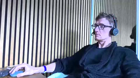 SexFriendFrance online show from January 11, 2026, 12:10 pm