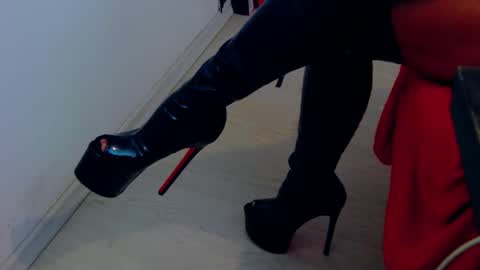 BelatrixDomme online show from May 16, 2026, 6:32 am