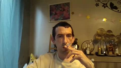 Snapshot of belgianboy33 chatting on October 8, 2025, 6:44 am Dreamcock online show from October 8, 2025, 6:44 am