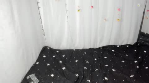 modelo independiente online show from March 26, 2026, 10:15 pm