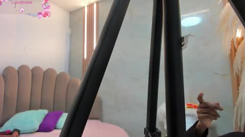 Belkilima  online show from November 3, 2025, 8:10 pm