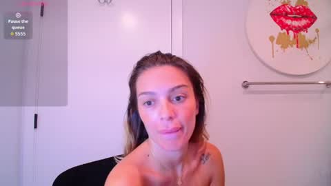 Snapshot of bell_kim chatting on June 21, 2026, 1:19 am Bell kim online show from June 21, 2026, 1:19 am