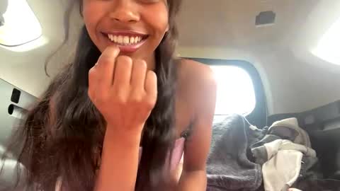 bella19sua online show from September 10, 2025, 6:41 pm