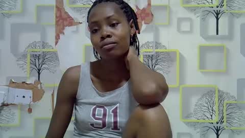 Bella online show from September 11, 2025, 10:32 pm