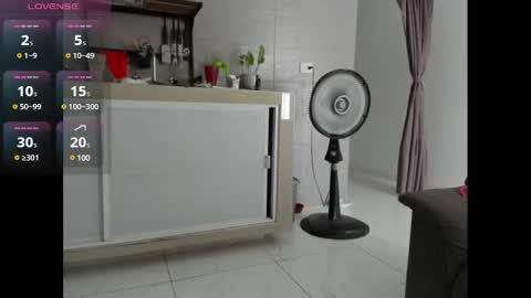 Snapshot of bella_38 chatting on March 3, 2025, 6:44 pm isabella online show from March 3, 2025, 6:44 pm