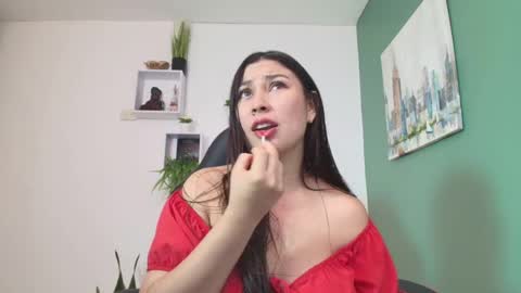 Snapshot of bella_99x chatting on February 6, 2025, 2:48 pm Bel 3 online show from February 6, 2025, 2:48 pm