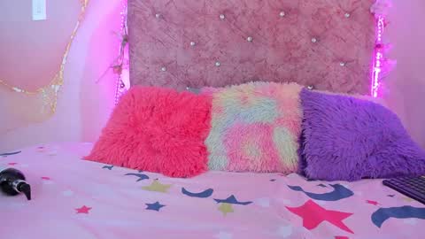 Melanie  online show from January 20, 2025, 7:04 pm