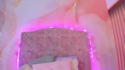 Melanie  online show from March 9, 2025, 1:14 am