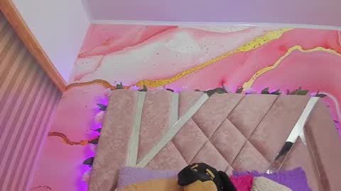 Melanie  online show from February 14, 2026, 10:34 am