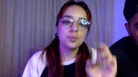 bella_and_koko online show from February 12, 2026, 11:33 pm